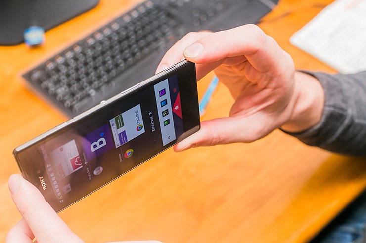 Sony Xperia T3 (16).jpg